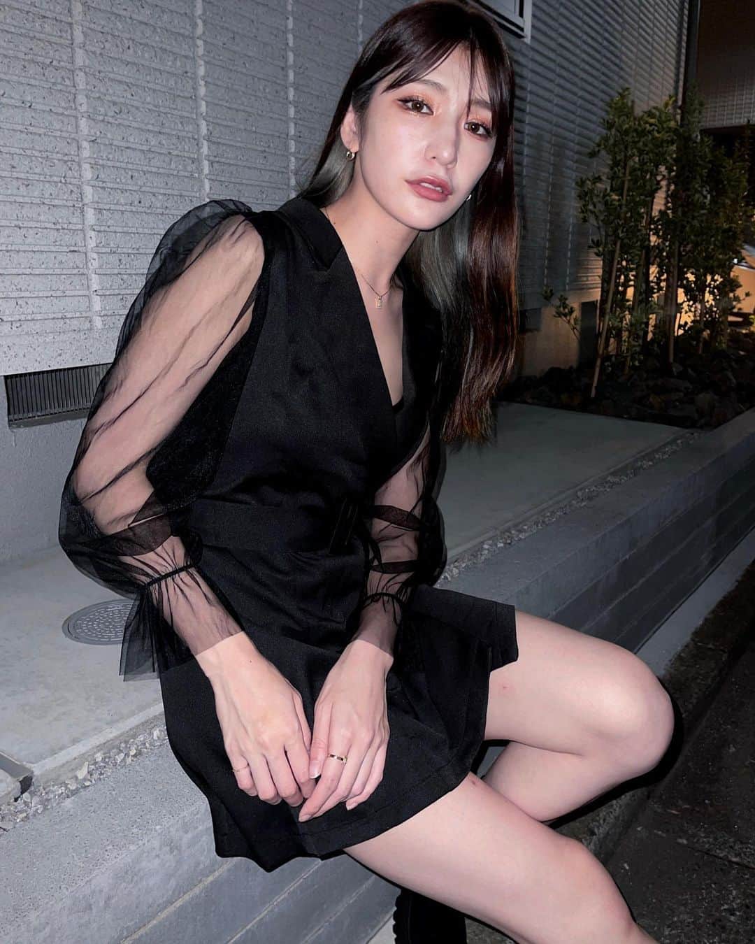 上福ゆきのインスタグラム：「- see-through night 👗2780676 👢11605540  #FrontRowLive #SHEINfw23 #SHEINforAll #ad」