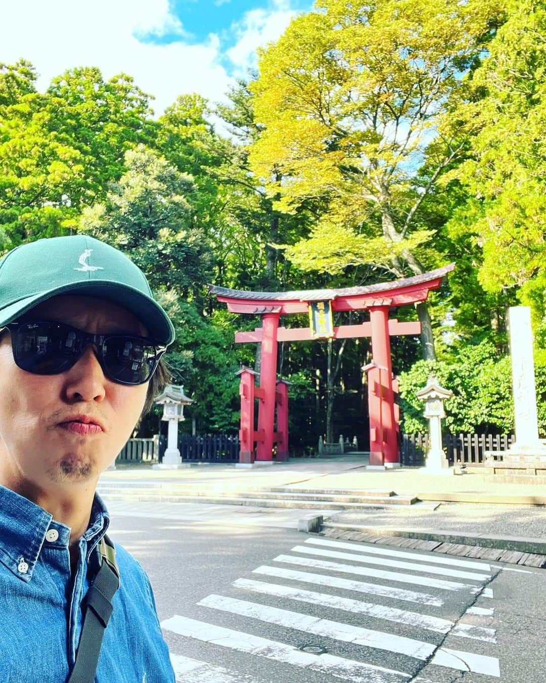 山根良顕のインスタグラム：「神社！⛩️」