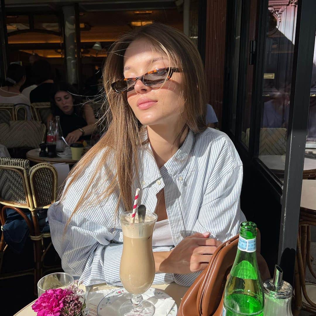 Anna zakのインスタグラム：「Sunny days are my favourite 🌞」