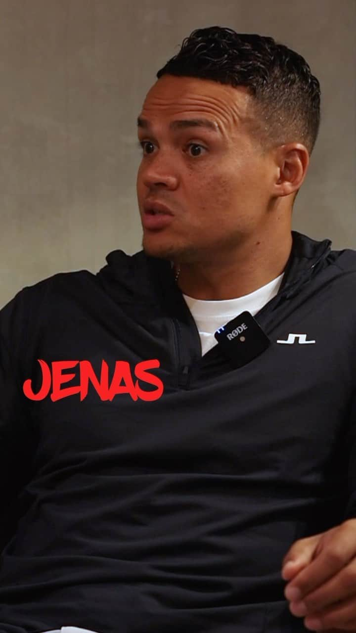 ジェイ・ボスロイドのインスタグラム：「Next up on the show is @jjenas 🤝🏽  Great conversations on JJ’s early days and journey, becoming a presenter and smashing it in the broadcasting world and an obsession for golf🔥  The full episode is now available to watch on YouTube or you can listen on apple and Spotify! (Link in bio)  #golf #football #jermainejenas #nottinghamforest #newcastle #spurs #premierleague #bbc #community #culture」