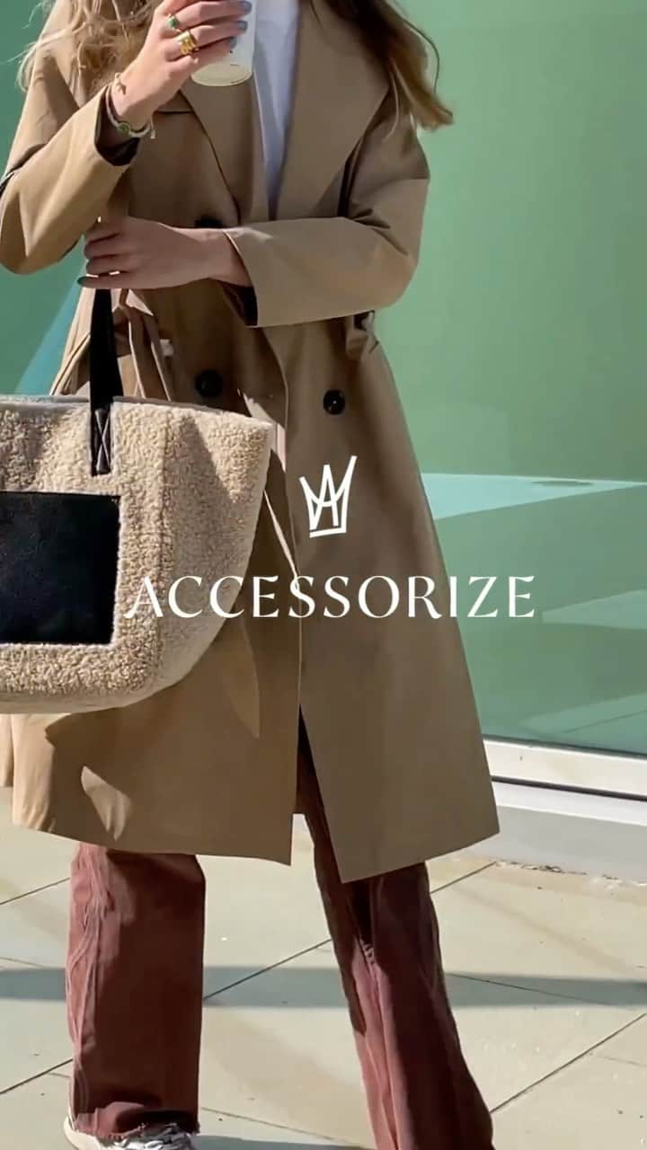アクセサライズのインスタグラム：「Our current obsession: cosy shearling 🧸」