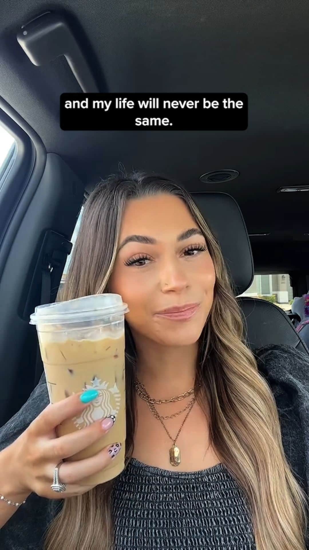 Starbucksのインスタグラム：「It's a game changer. 🎥: @traci.merino」