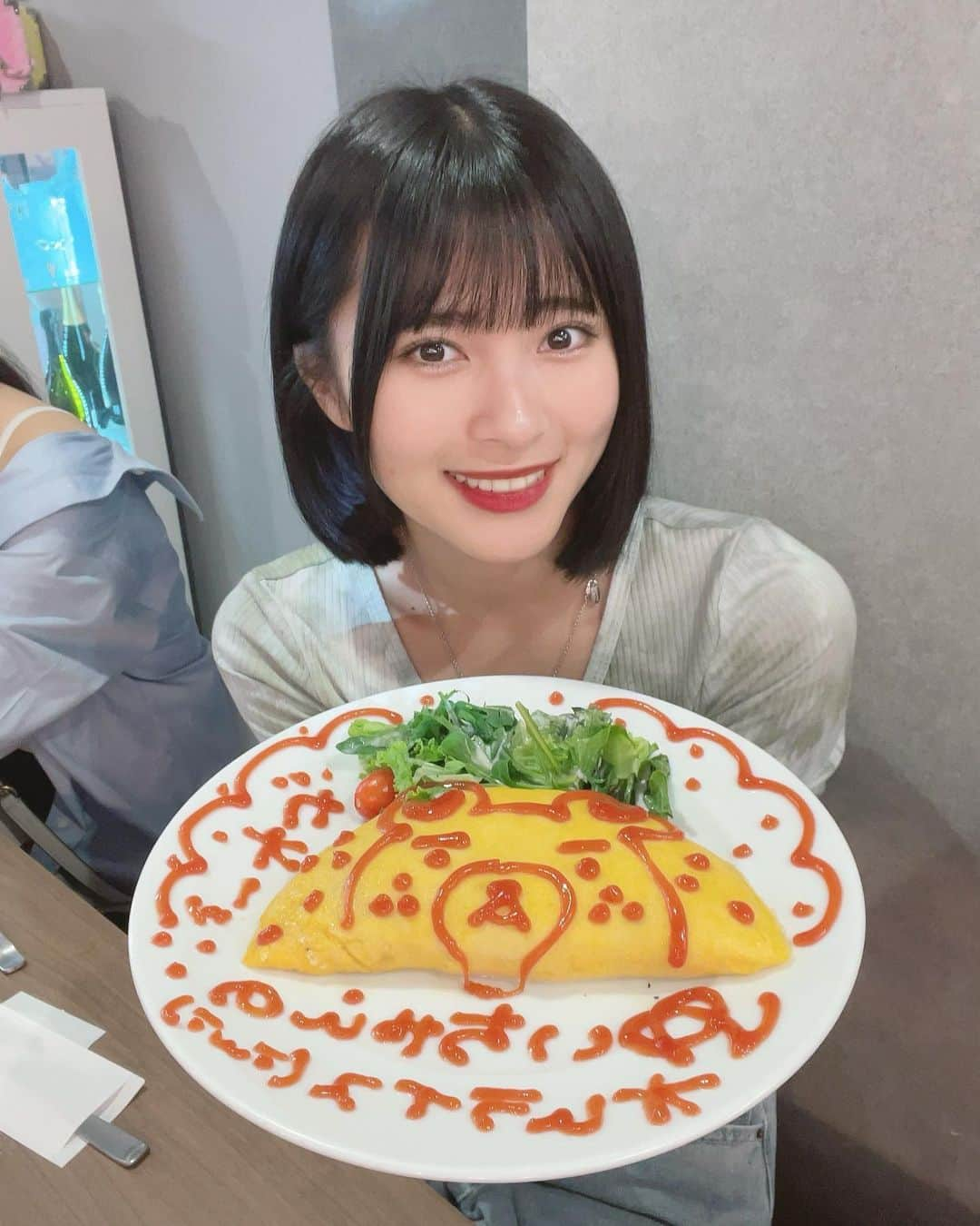 藤井優衣のインスタグラム：「ゆいちゃんのオムライス！🍳  #めいどりーみん さん #メイドカフェ」