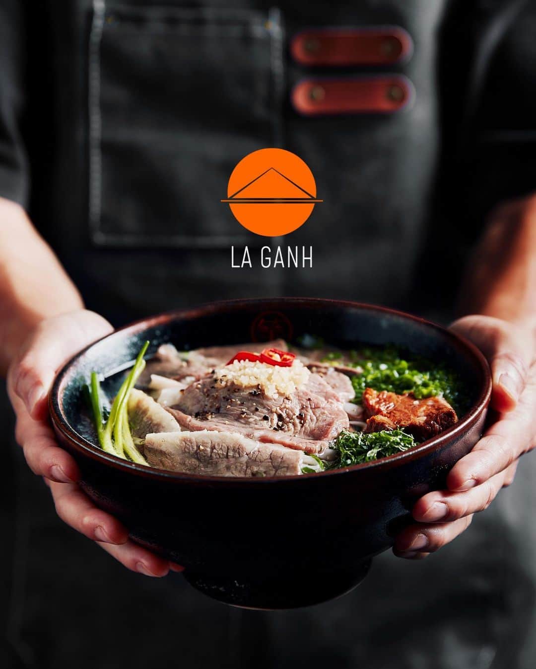 Chi Puのインスタグラム：「After months of preparation, my restaurant @la_ganh is set to make its grand debut in Shanghai! 🎉 Behind La Ganh lies the incredible journey of three passionate women. Big shoutout to Chengling and Helen! 🙌 Without these two incredible souls, none of this would have been possible. 🌟 We're thrilled to share the finest Northern Pho with all of you! 🍲✨ Join us when it is officially open! You won't want to miss this culinary adventure!  📍La Ganh : no.425 Yanping road, Shanghai, China  #laganh #NothernPho #LaGanhOpening #Shanghai」