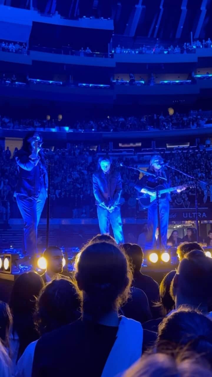 Nylon Magazineのインスタグラム：「At their sold-out MSG debut, @xboygeniusx headed to the middle of the arena to perform their yet-to be released EP ‘The Rest.’   🎥 @mccarthylauren for NYLON」