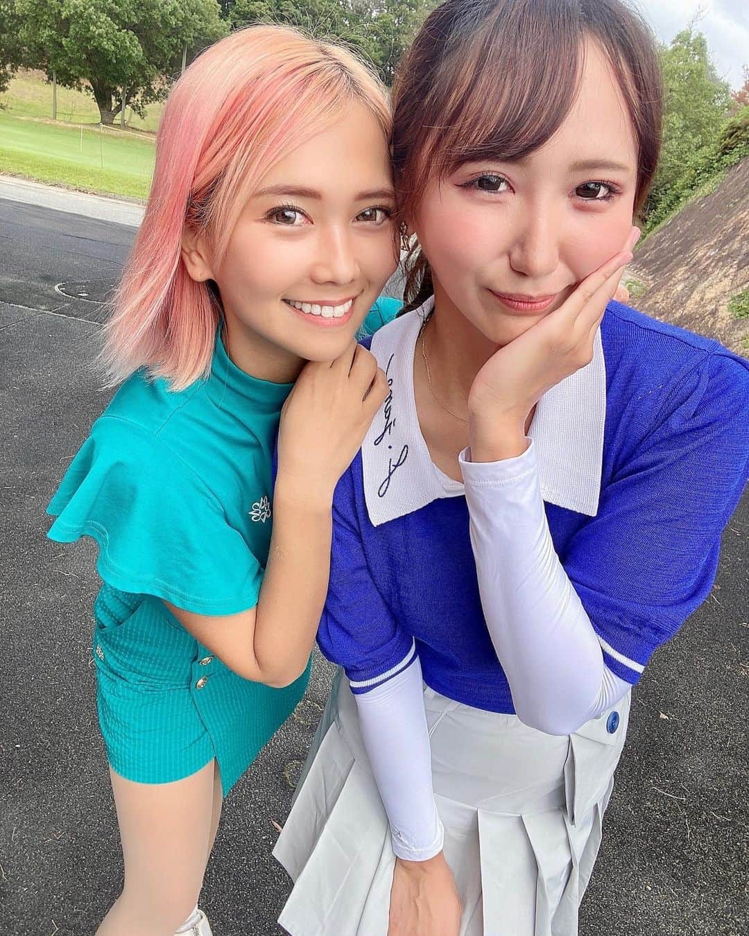 MIKIさんのインスタグラム写真 - (MIKIInstagram)「@maami_golf まーみちゃんの コンペに参加してきた🩷🩷 仲良しの子にも初めましての可愛い お姉さんたちにも会えて ワクワクした🥰🍎❤️  @j.jane_japan @j.jane_golfwear  #ゴルフ女子 #関西ゴルフ女子  #ごるふ女子 #ゴルフ女子と繋がりたい  #韓国ゴルフウェア #ゴルフ上手くなりたい #ゴルフ好きな人と繋がりたい #ゴルフ大好き #ゴルフ好き女子 #パーパット #パター動画 #golfstagram #かわいい #かわいくなりたい #可愛い女の子」10月3日 4時15分 - mktyy_golf