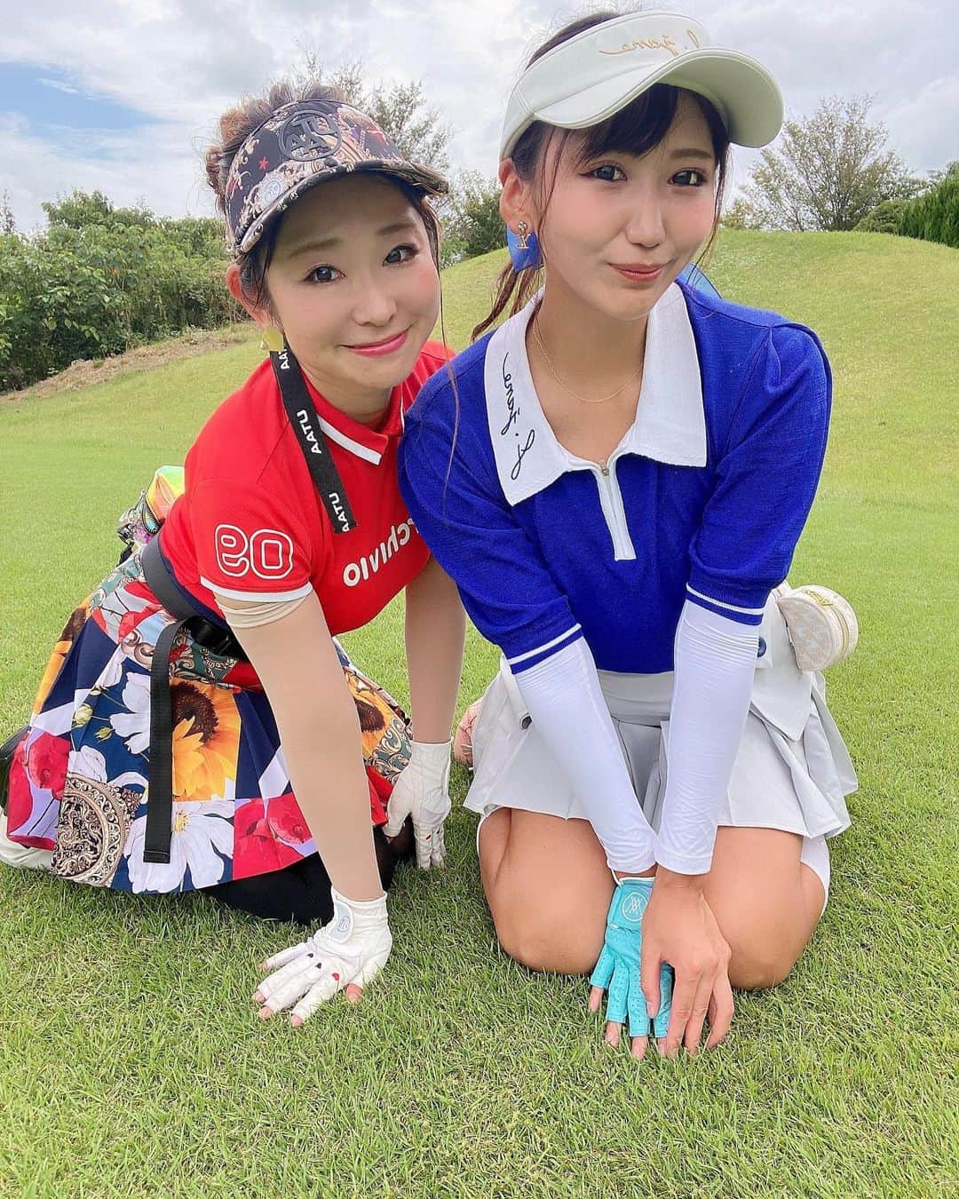 MIKIさんのインスタグラム写真 - (MIKIInstagram)「@maami_golf まーみちゃんの コンペに参加してきた🩷🩷 仲良しの子にも初めましての可愛い お姉さんたちにも会えて ワクワクした🥰🍎❤️  @j.jane_japan @j.jane_golfwear  #ゴルフ女子 #関西ゴルフ女子  #ごるふ女子 #ゴルフ女子と繋がりたい  #韓国ゴルフウェア #ゴルフ上手くなりたい #ゴルフ好きな人と繋がりたい #ゴルフ大好き #ゴルフ好き女子 #パーパット #パター動画 #golfstagram #かわいい #かわいくなりたい #可愛い女の子」10月3日 4時15分 - mktyy_golf