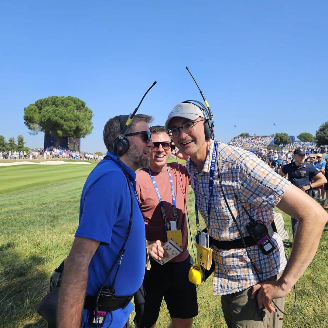 マット・ウォレスのインスタグラム：「Back to the day job. Loved working with these legends at @5livesport. Hope everyone enjoyed the coverage. Loved being there. Congratulations to all at @rydercupeurope」