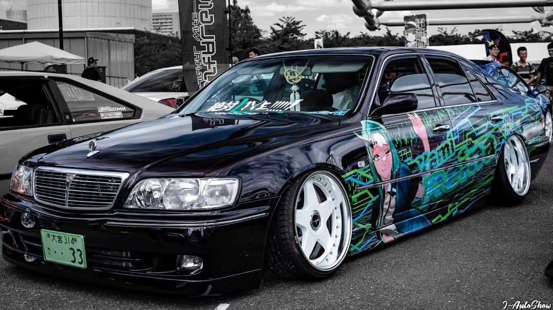 のインスタグラム：「#JAutoShow #SONYFX3 #痛車天国 #EXPO痛車天国 #痛車 #痛車天国2023 #itasha #itashaheaven #itashastyle #itasya #animecar #otaku #otakuworld #33シーマ #y33 #y33シーマ」