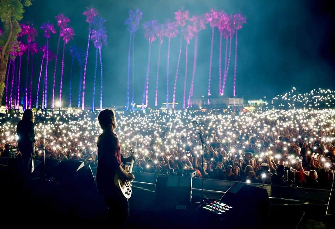 フー・ファイターズのインスタグラム：「OHANA 2023!!! 🌴  Photo by Sean Cox」