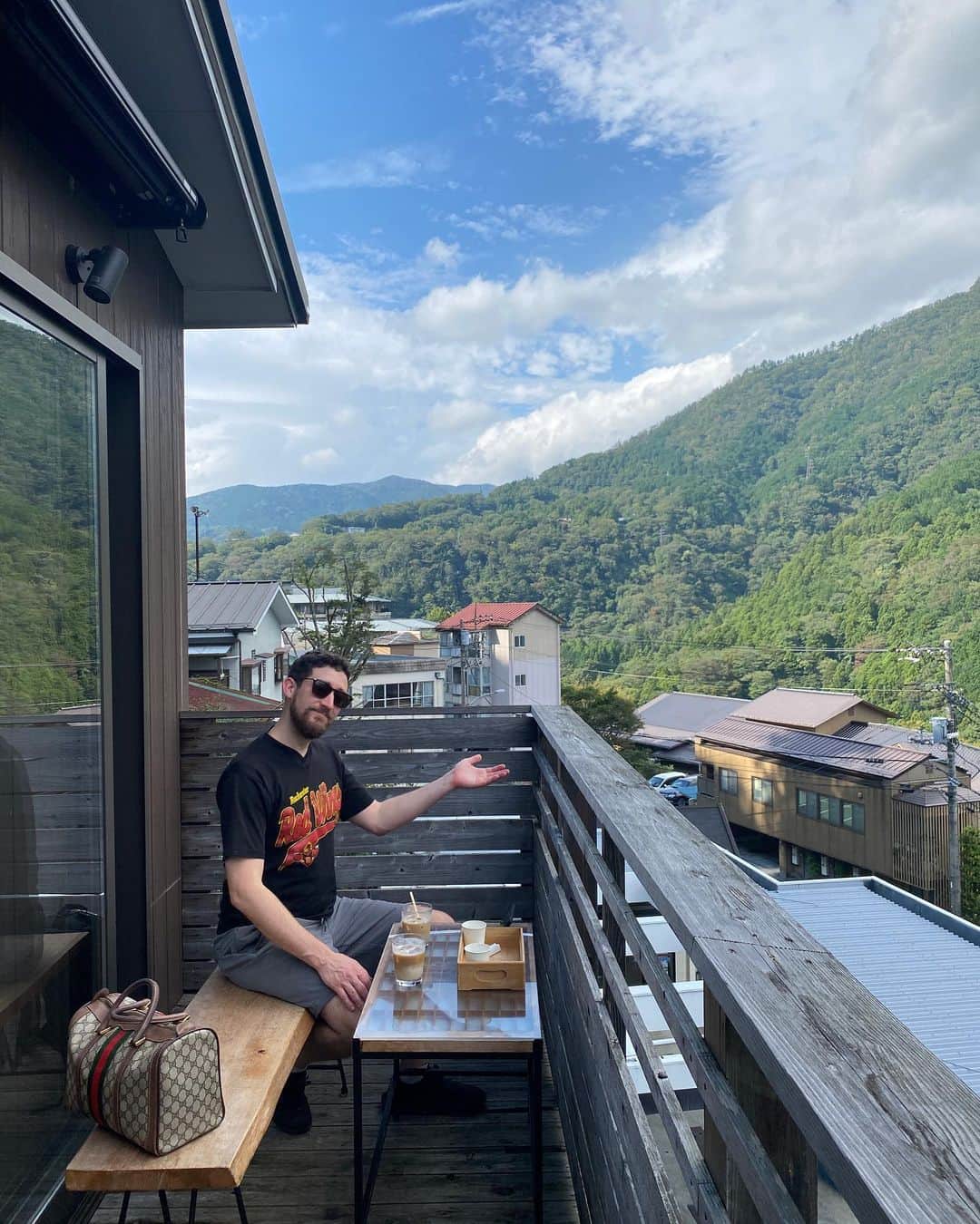 ベイカー恵利沙さんのインスタグラム写真 - (ベイカー恵利沙Instagram)「Beautiful moments from our Hakone trip - part 1 ♨️」10月3日 9時32分 - bakerelisa