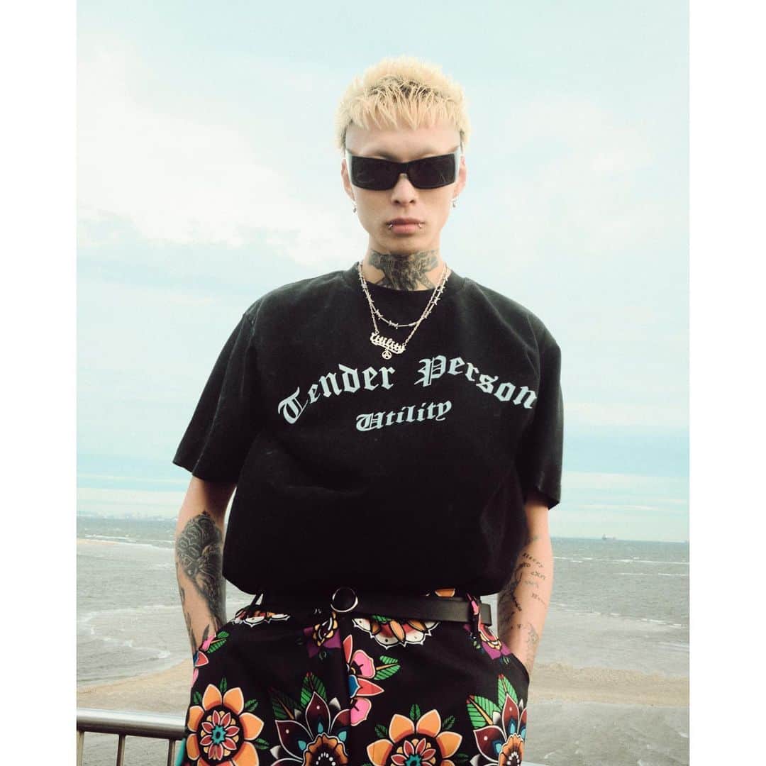 橘昌吾さんのインスタグラム写真 - (橘昌吾Instagram)「TENDER PERSON & utility WORK SHOP ⁡ Photography @yohei_ohno_  Direction&Styling @shogo_tachibana  Model @ija_alonedogs  Design @tenderperson @utilityharajuku  ⁡ #tenderperson #utilityharajuku #styling」10月3日 9時57分 - shogo_tachibana