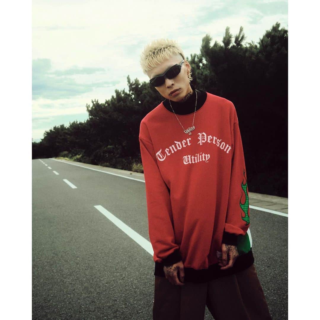 橘昌吾さんのインスタグラム写真 - (橘昌吾Instagram)「TENDER PERSON & utility WORK SHOP ⁡ Photography @yohei_ohno_  Direction&Styling @shogo_tachibana  Model @ija_alonedogs  Design @tenderperson @utilityharajuku  ⁡ #tenderperson #utilityharajuku #styling」10月3日 9時57分 - shogo_tachibana