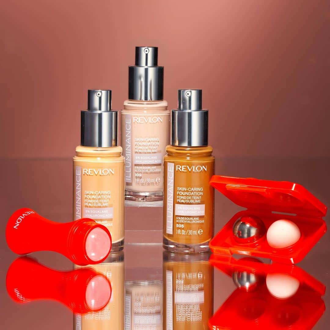 Revlonのインスタグラム：「The skin-caring duo you need in your life 👯‍♀️  Illuminance Skin Caring Foundation + Skin Reviving Roller ✨」