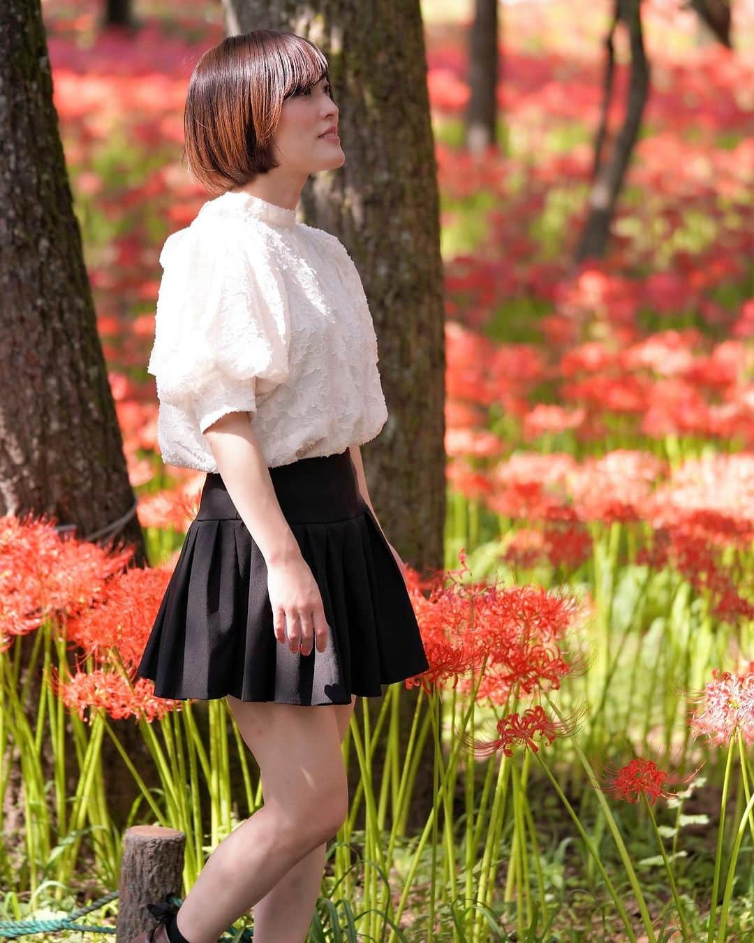 可愛ゆりあさんのインスタグラム写真 - (可愛ゆりあInstagram)「曼珠沙華🌺  #ポートレート　#ポートレート撮影 #ポートレートモデル　#portrait #曼珠沙華　#花と私　#プルクラ撮影会 #撮影モデル　#撮影会モデル」10月3日 10時16分 - smilrina.love