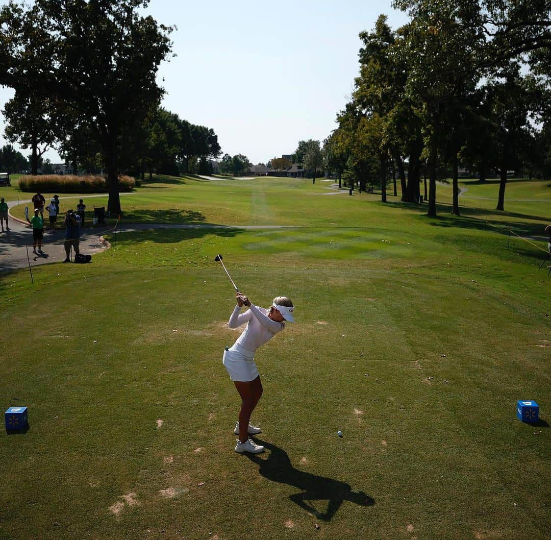 Pernilla Lindbergのインスタグラム：「My 15th year in a row coming to Arkansas for the @nwachampionship (1 year caddying in 2009 and then 14 straight years of playing)!」