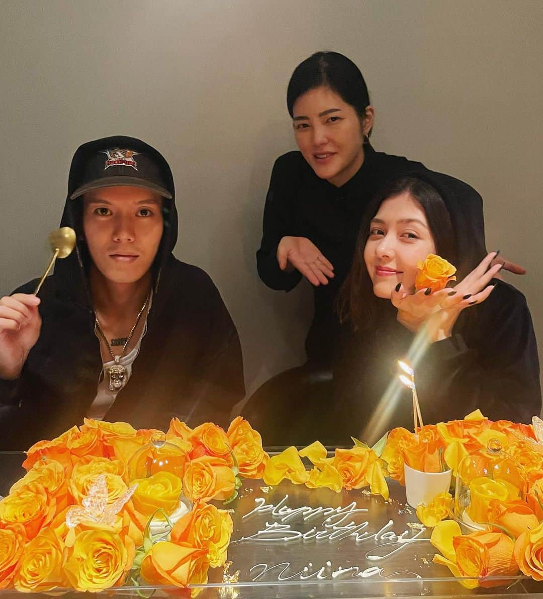 Niinaさんのインスタグラム写真 - (NiinaInstagram)「29になりました😆やば！20代最後🌼 大人なバースデーを今年もありがとうbaby😭 もう何回祝ってくれてることか…😭🎁 ヤバいしか言えない。。幸せ噛み締めます🙏 皆へのありがとうを、ちゃんと返したいです。 なつこさんの日本一のdinner一生忘れないや🍽️」10月3日 21時43分 - niina__official