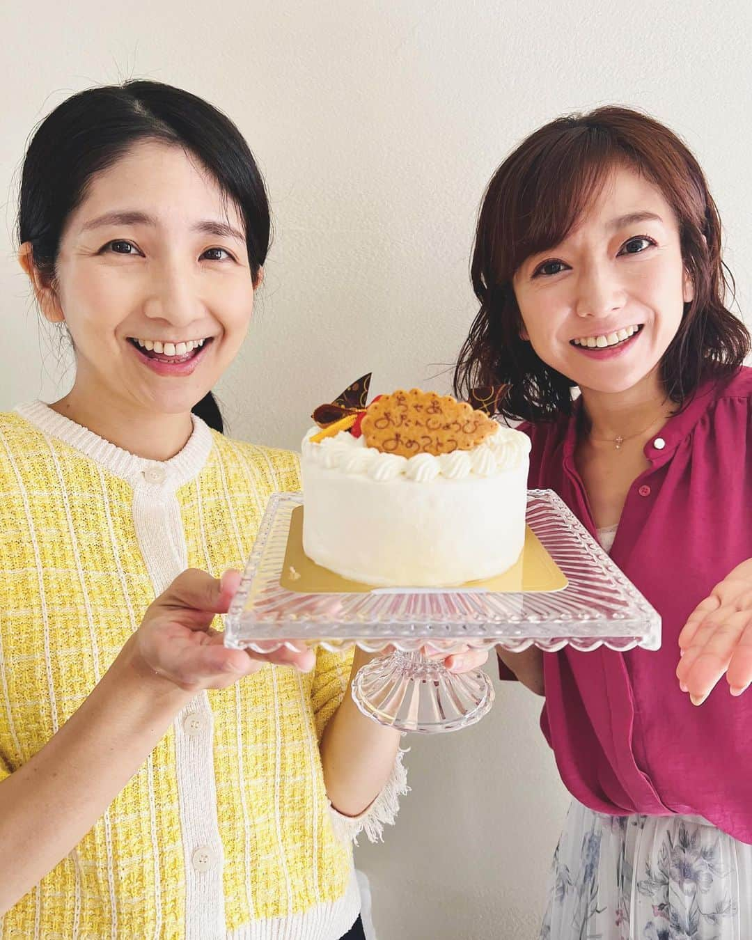 佐藤彩のインスタグラム：「先月お誕生日だった堰八紗也佳アナに会ってきました🎂✨  優しいママオーラに包まれて 手際よく動ける堰八アナのしっかり者感は さらに増していた感じがしましたよ☺️  おしゃべりの時間はあっという間🫢 まだまだ話したいことはたくさんあったけれど それはまた次の楽しみに☺️  そのうちまた隣の席？に復帰するのが楽しみです🙌  #誕生日会 #おしゃべり #あっという間 #具沢山トースト #ごちそうさまでした #赤ちゃんかわいい #癒された」