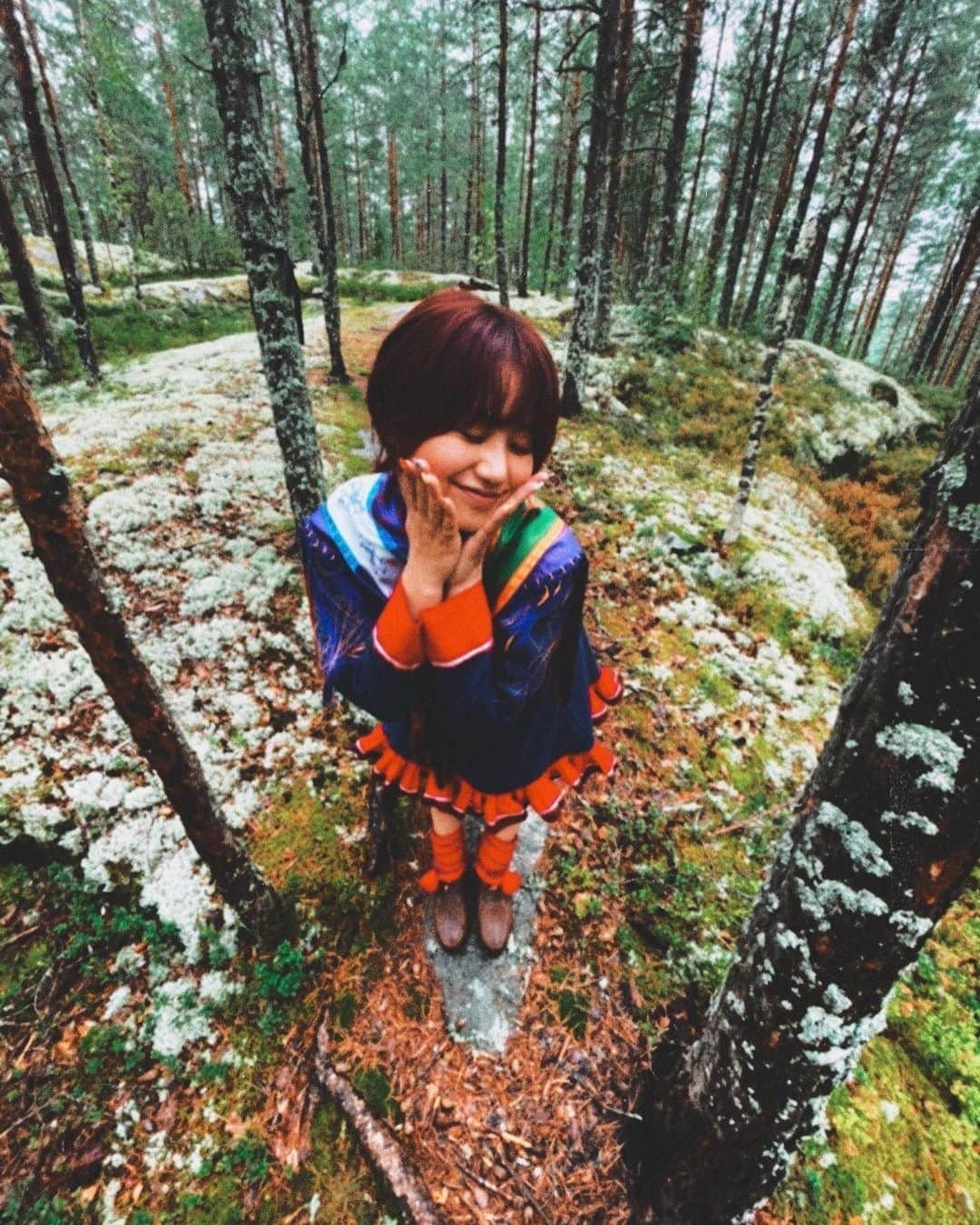 RIRIさんのインスタグラム写真 - (RIRIInstagram)「Little Myになってみた🌲🧚‍♀️✨  現在RIRItter's会員の方は こちらをチェックしてみてね！ 10月3日23:59まで https://riri.bitfan.id/contents/121981」10月3日 21時00分 - riri_tone