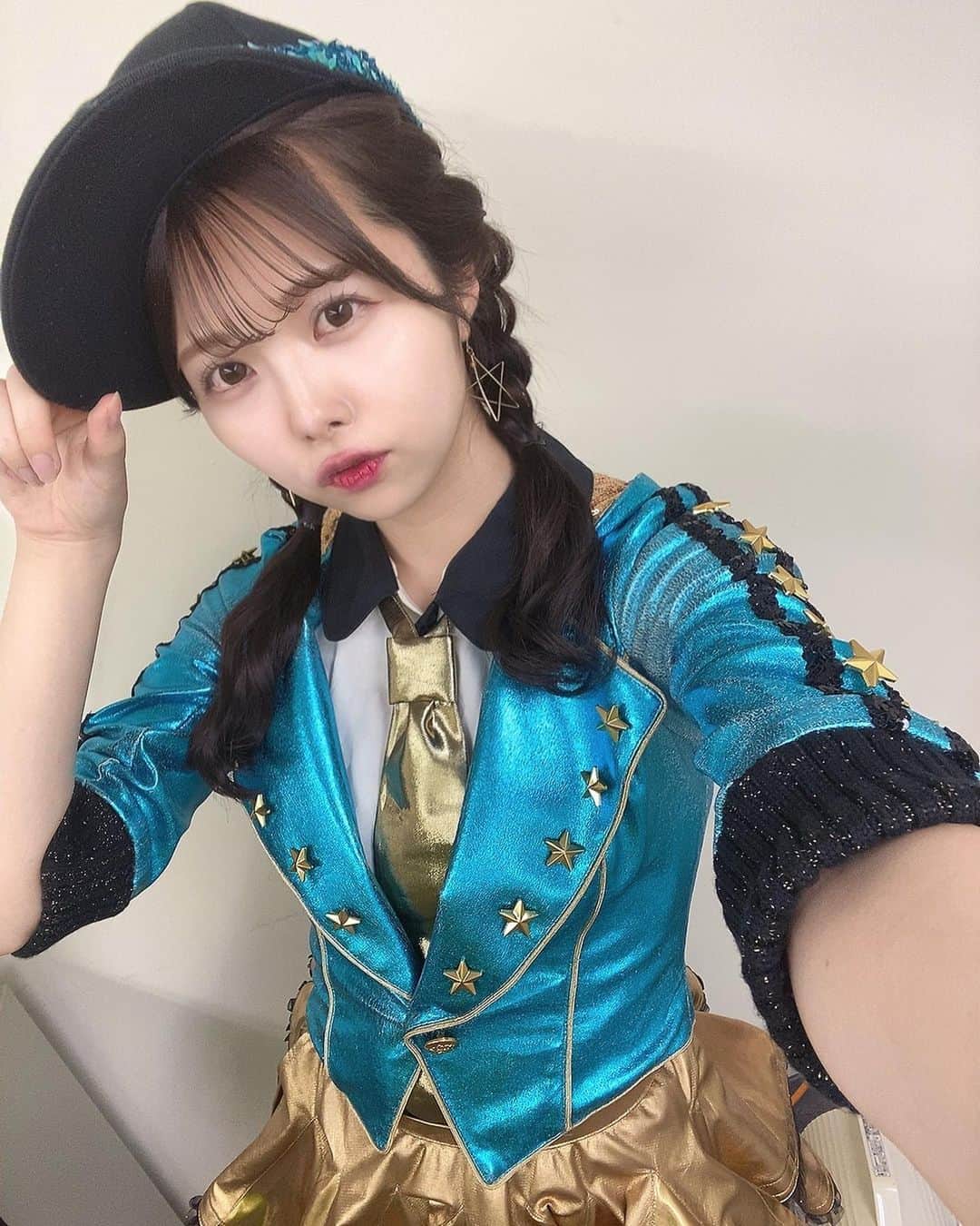 荒野姫楓さんのインスタグラム写真 - (荒野姫楓Instagram)「どうかな？🛼🩵  . #名古屋#名古屋アイドル#アイドル#アイドルヘア#アイドル衣装#衣装 #全身写真#三つ編み#三つ編みアレンジ#みつあみ#水色 #生写真#キャップ#帽子 #SKE48#idol#Nagoya#asiangirl#asian#Japaneseidol」10月3日 20時51分 - _arnhmk_