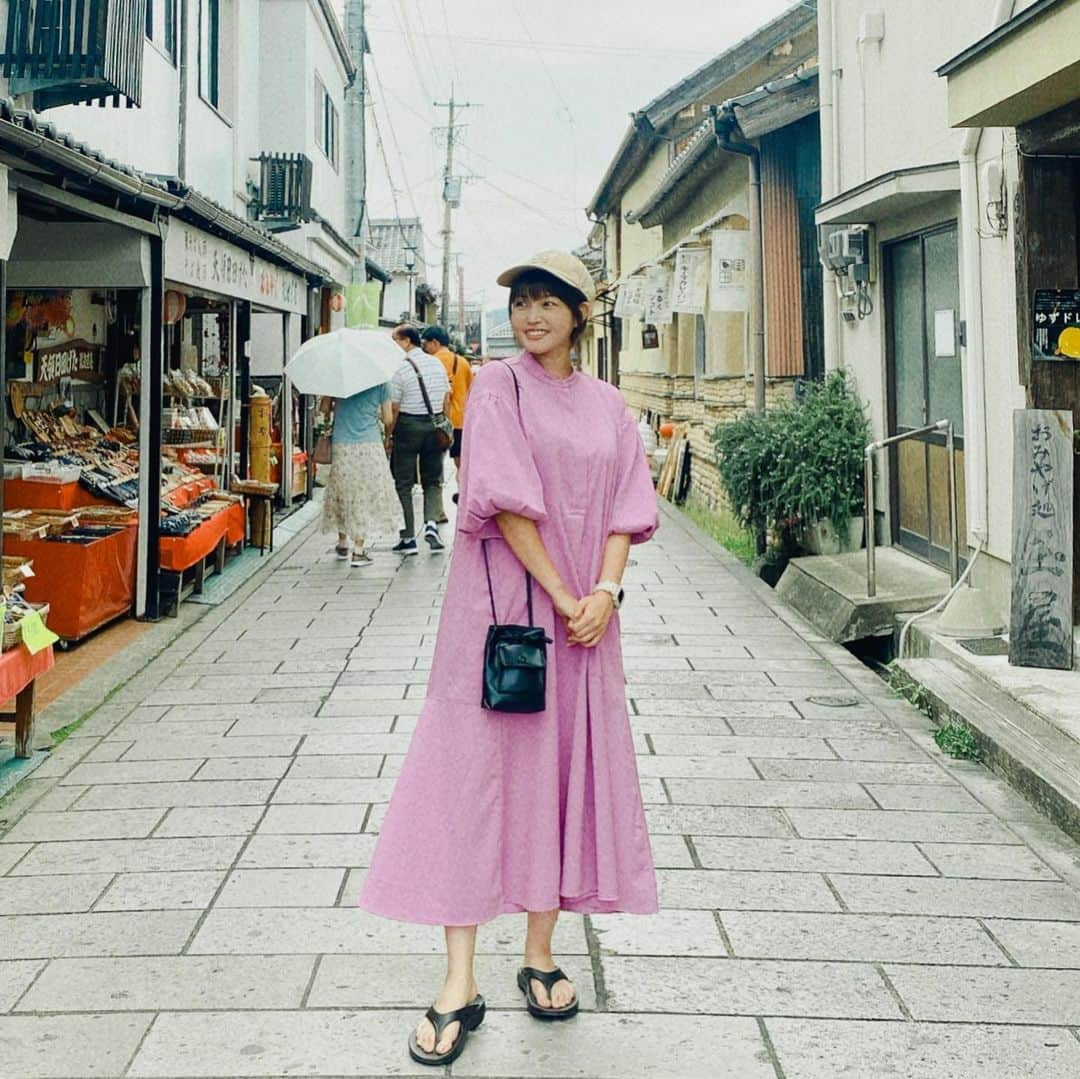 内村麻美のインスタグラム：「. 大分県日田市、めっちゃ好きです♪ 春夏のぶらり日田の写真たち📷 . 今月は、大分県別府市にも行くよ♪ イベントのMCだから、きてね👏🏻✨ . #大分県 #日田市 #別府市 #豆田町 #琴平町 #琴平温泉 #日田焼きそば #日田まぶし」