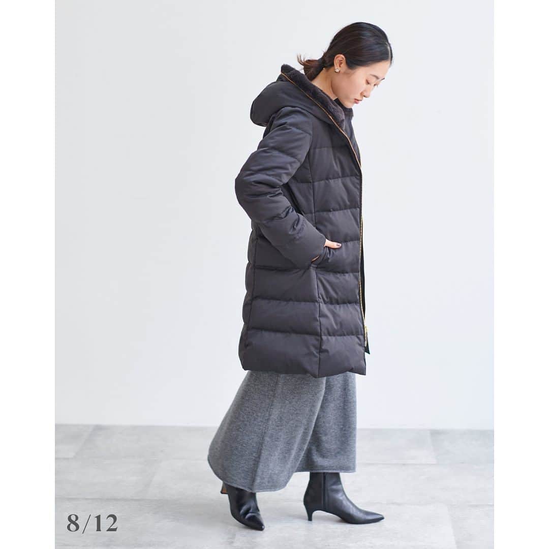 le. coeur blancさんのインスタグラム写真 - (le. coeur blancInstagram)「.  ［ 𝗢𝘂𝘁𝗲𝗿 𝗖𝗼𝗹𝗹𝗲𝗰𝘁𝗶𝗼𝗻 ］ ⁡ 今年登場する冬アウターから 12アイテムをずらりとご紹介します◎ ⁡ 様々な素材感やシルエットからチェックして あなた好みのアウターを見つけてくださいね🧥 ⁡ ⁡ | item | ⁡ ☑︎ 5/12 シャギーチェックチェスターコート ¥42,900 no. 3038075910 shop : 10/25(水)入荷予定 online store : 準備が整い次第販売開始 ⁡ ⁡ ☑︎ 6/12 ウールミディアムコクーンコート ¥28,600 no. 3038075813 shop : 11/6(月)入荷予定 online store : 準備が整い次第販売開始 ⁡ ⁡ ☑︎ 7/12 ファーフードショートダウン ¥26,400 no. 3038075903 shop : 10/23(月)入荷予定 online store : 予約販売中 ⁡ ⁡ ︎☑︎ 8/12 ファーフードロングダウン ¥30,800 no. 3038075904 shop : 10/23(月)入荷予定 online store : 予約販売中 ⁡ ⁡ _____________________ < 𝗶𝗻𝘀𝘁𝗮 𝗹𝗶𝘃𝗲 𝘀𝗰𝗵𝗲𝗱𝘂𝗹𝗲 > 10/6(金)、10/13(金)、10/20(金)、10/24(火) ⁡ ※日時は変更になる場合もございます。 　詳しくは前日のストーリーズでお知らせします。 ⁡ ⁡ ⁡ ⁡ ⁡ ⁡ ⁡ ⁡ ⁡ ⁡ ⁡ ⁡ ⁡ ⁡ ⁡ ⁡ ⁡ ⁡ ⁡ ⁡ ⁡ ⁡ ⁡ #lecoeurblanc #ルクールブラン #le_23aw #autumn #winter #le_web #coat #outer #outercollection #冬アウター #冬コート #アウター #コート #ウールコート #ノーカラーコート #チェックコート #ダウン #ダウンコート #ショートダウン #ロングダウン」10月3日 21時00分 - lecoeurblanc_official