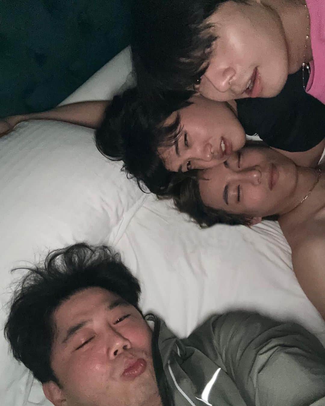 Vさんのインスタグラム写真 - (VInstagram)「가을 어서오시게🍂」10月3日 21時03分 - thv