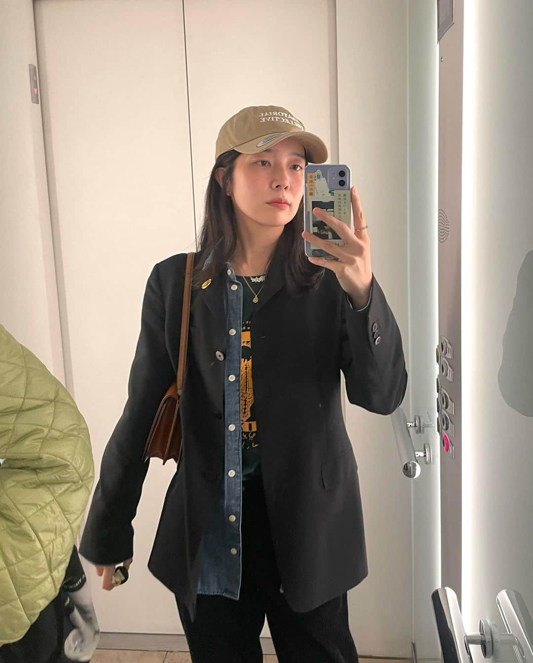 haru.さんのインスタグラム写真 - (haru.Instagram)「what I wore in berlin ₍ᐢ..ᐢ₎ 着回しがもう限界を迎えましたｮ」10月3日 21時12分 - hahaharu777