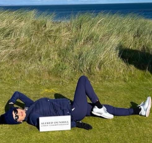 キャサリン・ゼタ・ジョーンズのインスタグラム：「Is it ‘Tee’ time yet!! @dunhilllinks」