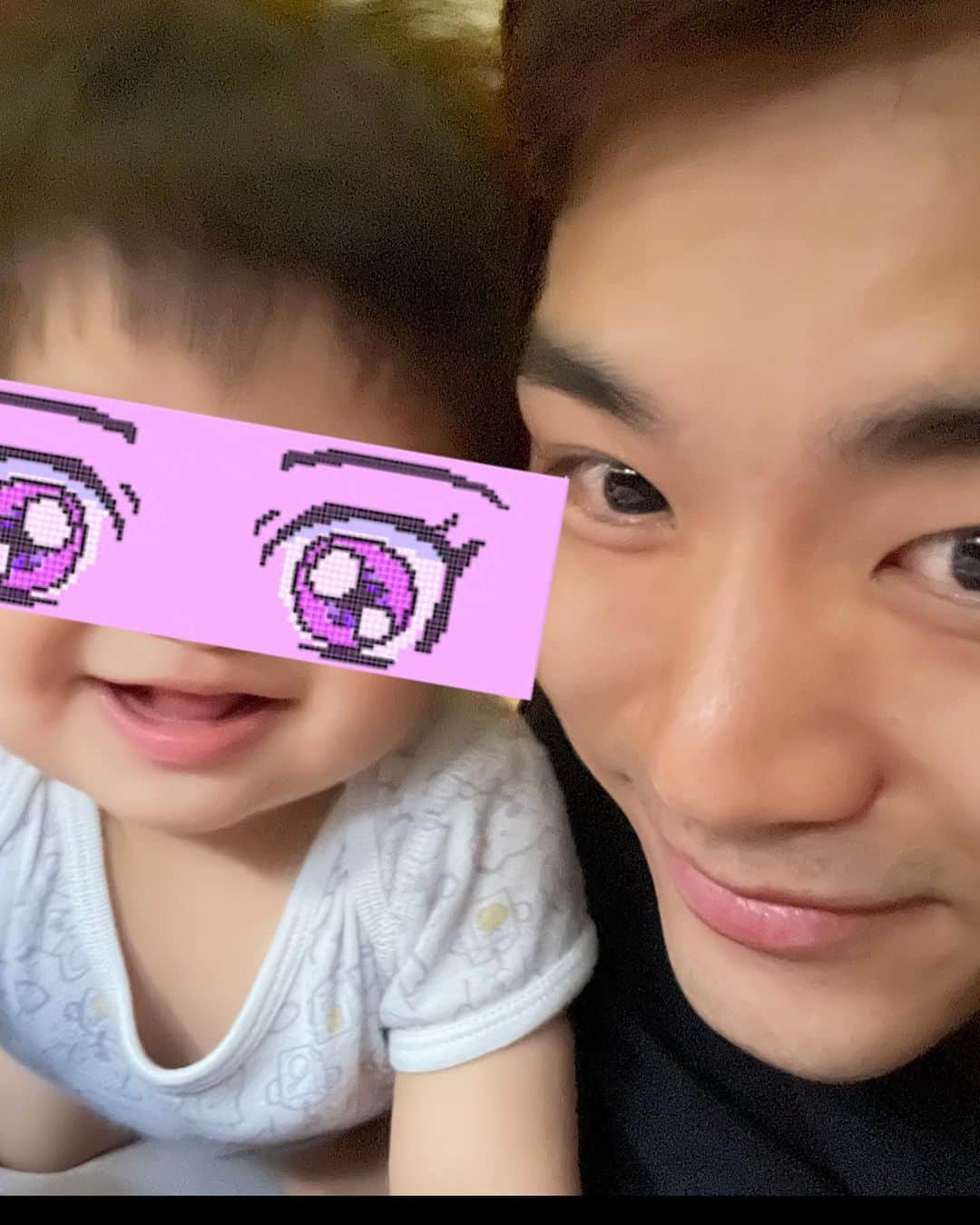 のインスタグラム：「朝起こされたて。顔むくみ。」