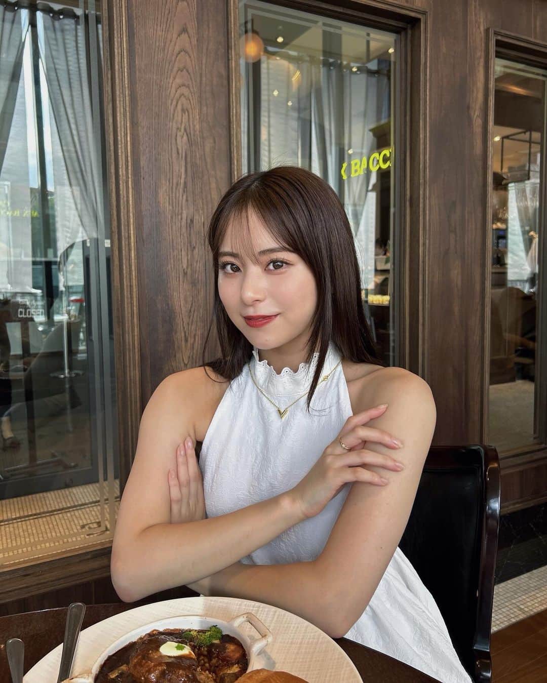 安田乙葉さんのインスタグラム写真 - (安田乙葉Instagram)「白ワンピでるんるんだった日🤍」10月3日 21時34分 - happyotoppy