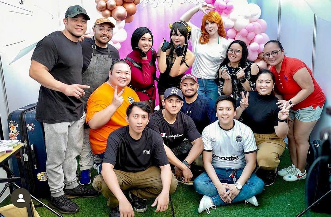 九条ねぎ あぴるのインスタグラム：「thank you #lovejoycafe 💕 @redpandaph @michaelsyyu @junelovejoyy @saltiecosplay   To everyone who came to see me at the event Mike for organizing this project and everyone who worked with us! Thank you so much!✨✨  I am so happy to have so many fun memories in the Philippines. I hope to come back to the Philippines again!💕」