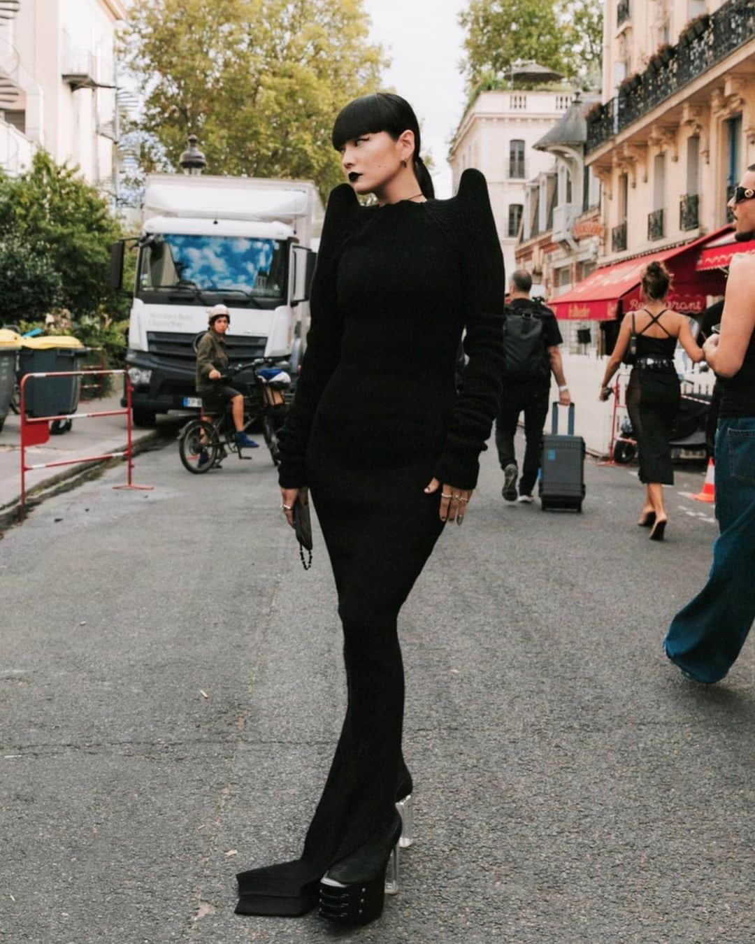 のインスタグラム：「🔌 #pfw #rickowens」