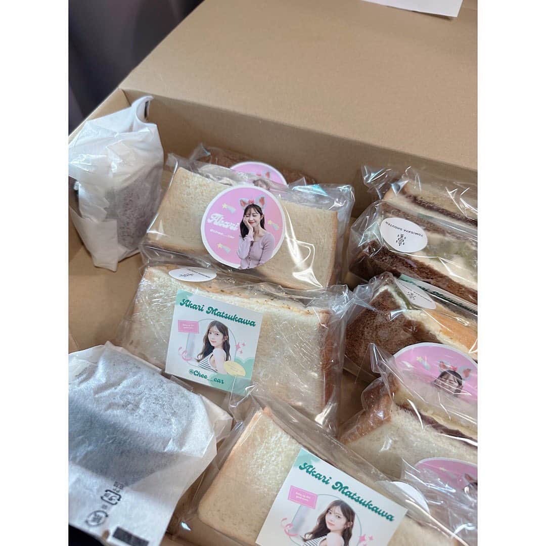 松川星のインスタグラム：「⁡ 撮影の時用意してくださった ケータリングに、、💌🫰🏻」