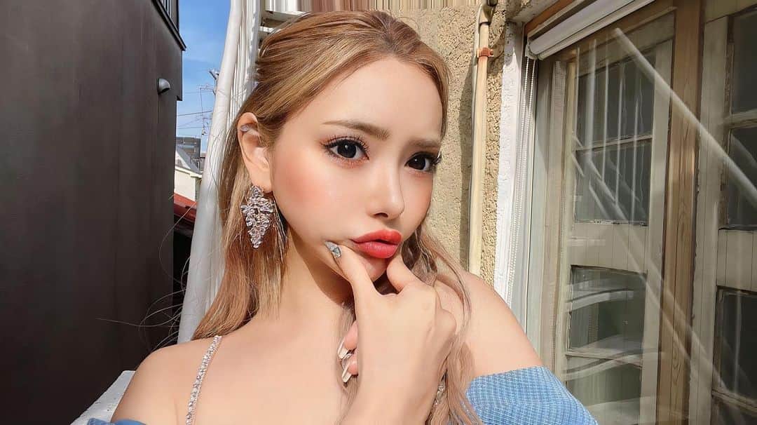 葉月芽生さんのインスタグラム写真 - (葉月芽生Instagram)「何枚目のわたしが好み？🩷🫶  #好きって言ってよ」10月3日 16時05分 - mei_hazuki