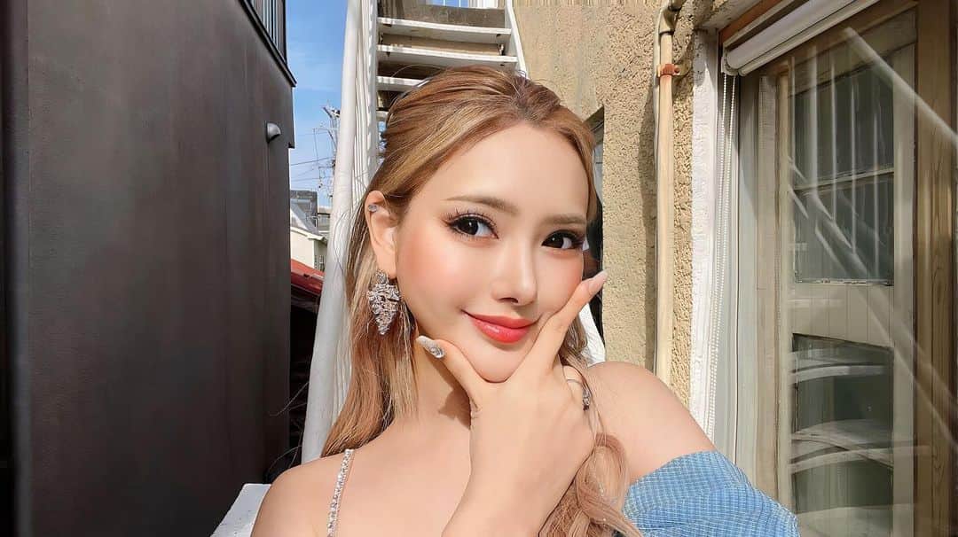葉月芽生さんのインスタグラム写真 - (葉月芽生Instagram)「何枚目のわたしが好み？🩷🫶  #好きって言ってよ」10月3日 16時05分 - mei_hazuki
