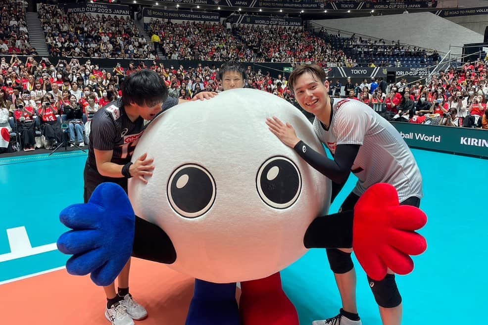 小川智大さんのインスタグラム写真 - (小川智大Instagram)「Team Japan🇯🇵 残り4戦！必ず勝とう！ " #バボちゃん食っといた」10月3日 21時50分 - t____ogawa