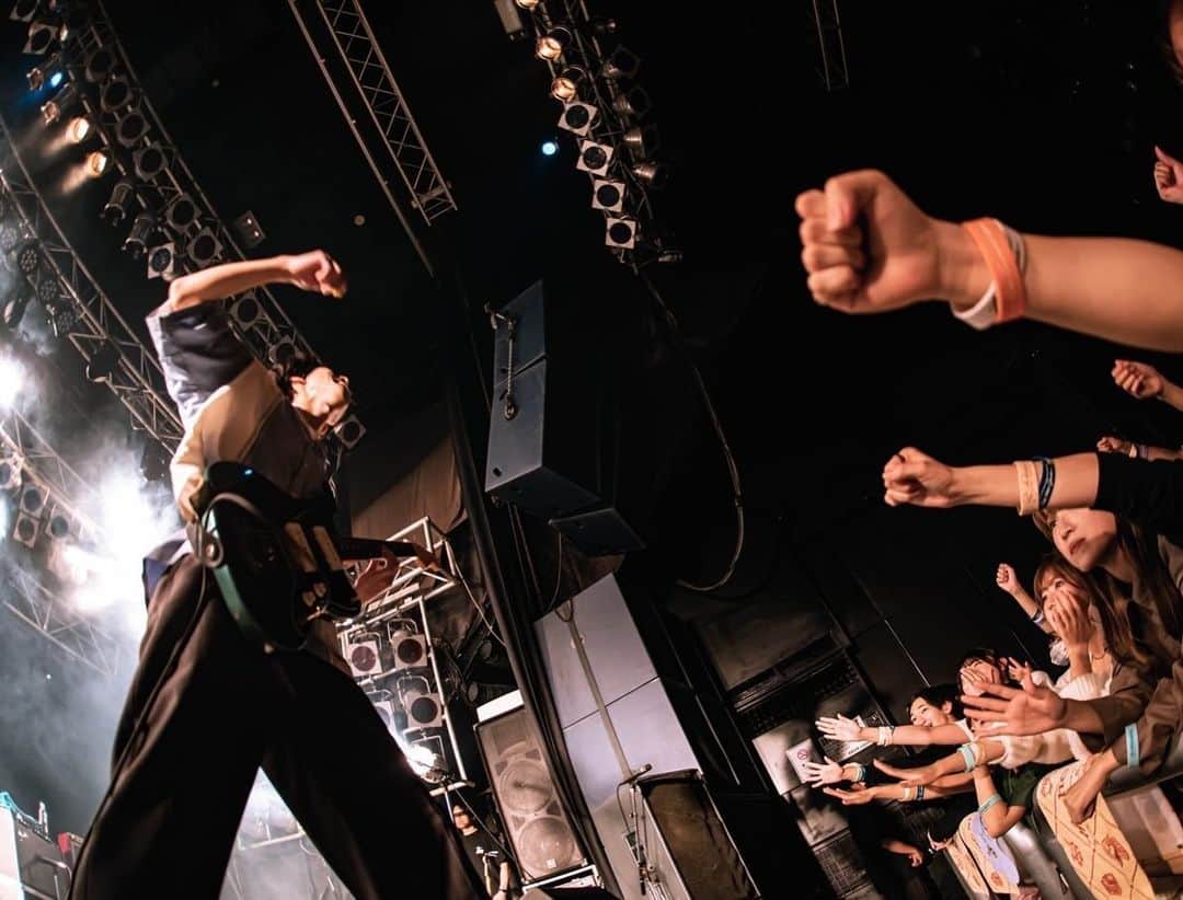 Masakiのインスタグラム：「「重い愛TOUR 2023」 10/1(日)福岡 DRUM LOGOS w / カネヨリマサル  ライブハウスの熱狂がいつまでも続けばいいなぁと感じた1日でした🔥  それから！また来月にも福岡来るね！11/4(土)宗像フェス2023お待ちしています！  Photo by @mio_photocam   #カネヨリマサル #重い愛TOUR #theshesgone」