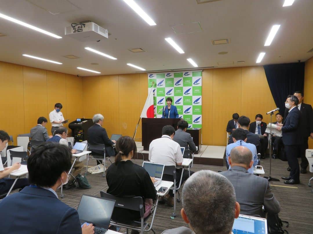 高市早苗のインスタグラム：「10月3日 大臣記者会見」
