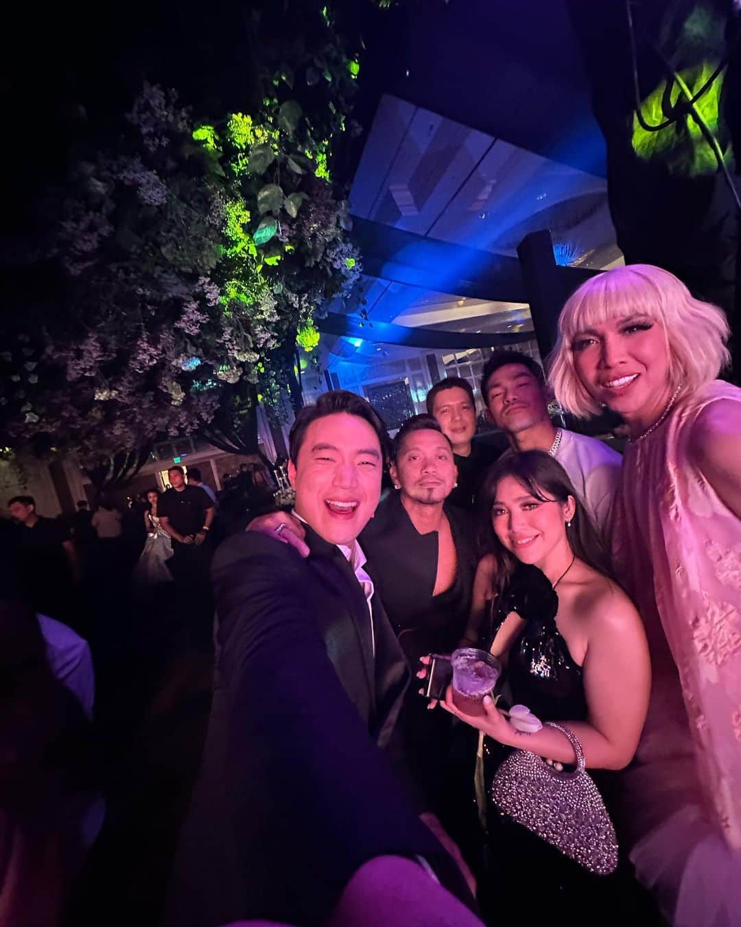 Ryan Bangのインスタグラム：「Groupie 🫶📸  #abscbnball2023」