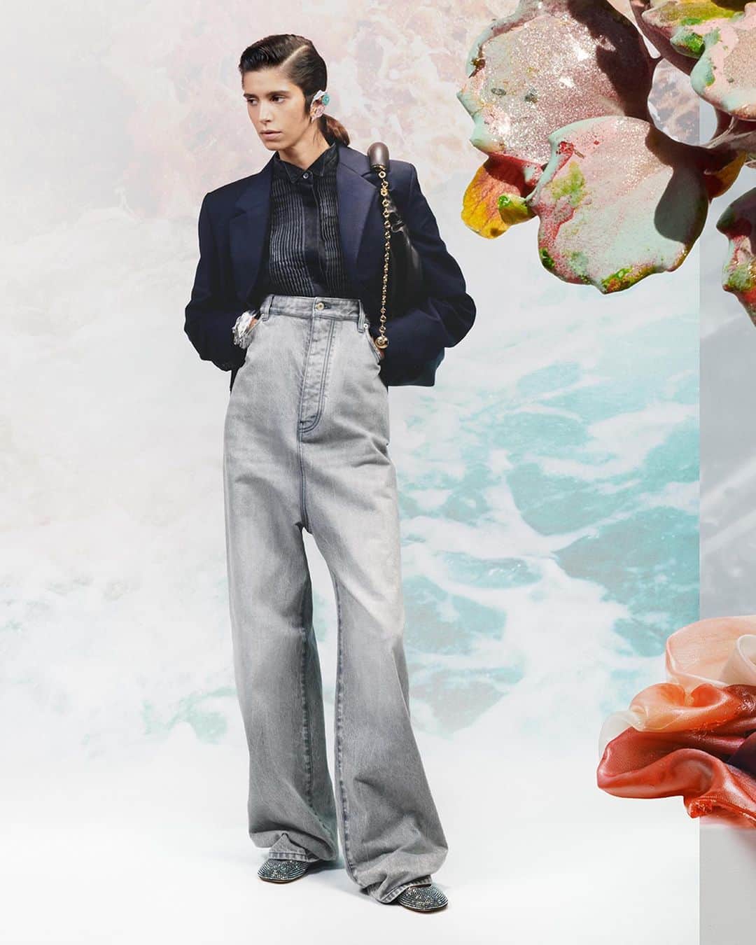 Loeweのインスタグラム