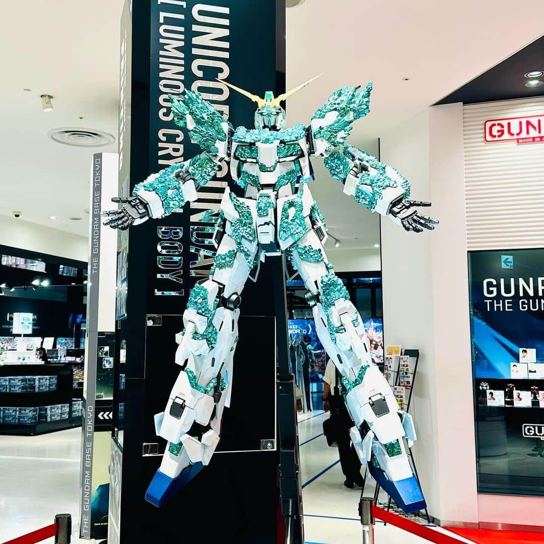 堀之内大介さんのインスタグラム写真 - (堀之内大介Instagram)「先日ガンダムベース東京行った時に買ってきたガンダムMk－IIのエコプラをカスタマイズ♪最近水転写デカールも楽しくなってきました🙆‍♂️✨  #ガンプラ #gunpla #エコプラ #ガンダム #gundam  #機動戦士zガンダム #ガンダムmk2 #ガンダムベース東京」10月3日 16時55分 - horinouchi_bbb