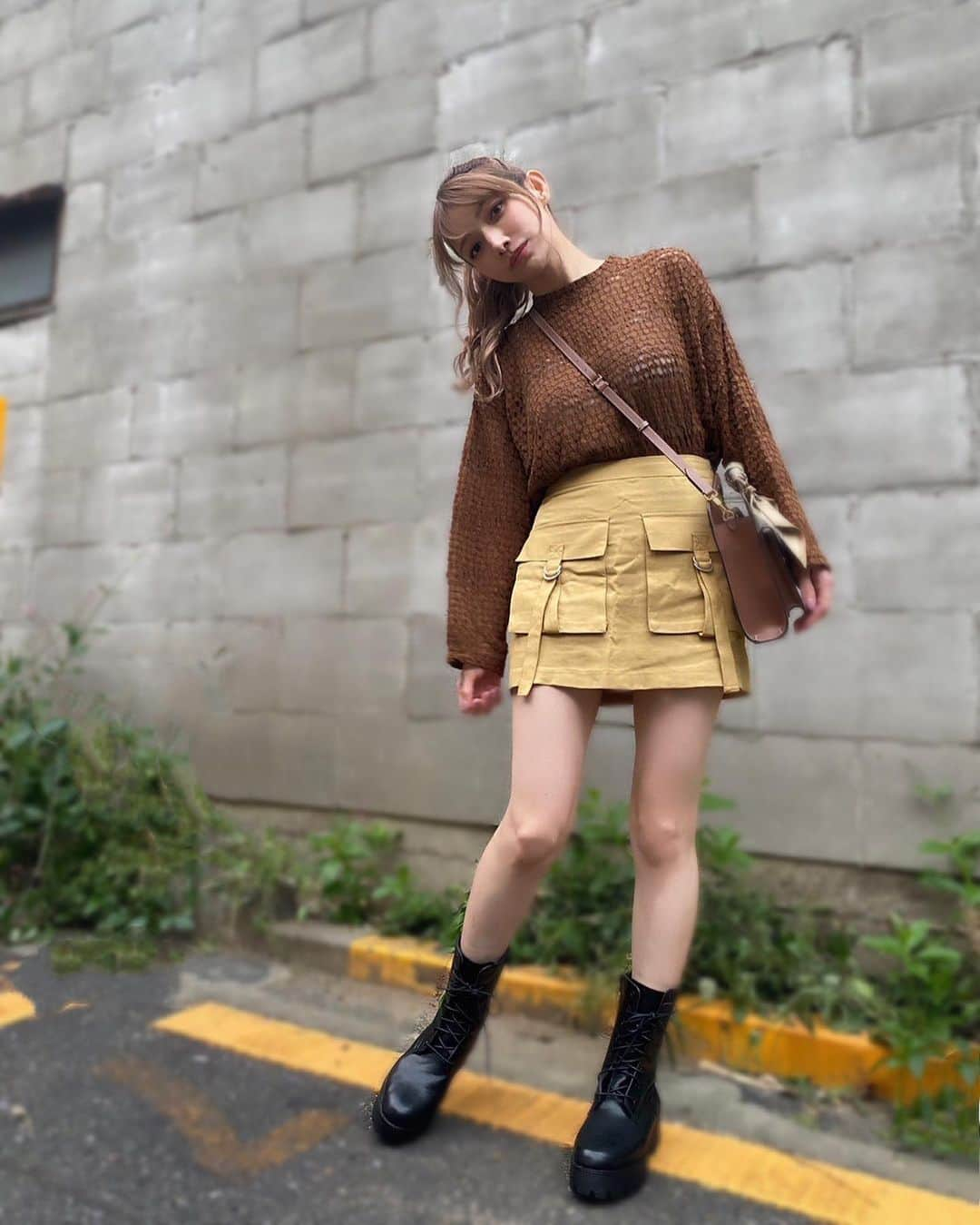 後藤真希さんのインスタグラム写真 - (後藤真希Instagram)「ロケでした〜！ 今日の私服…何年振り？ミニスカート。 たまにはね笑笑」10月3日 17時39分 - goto_maki923