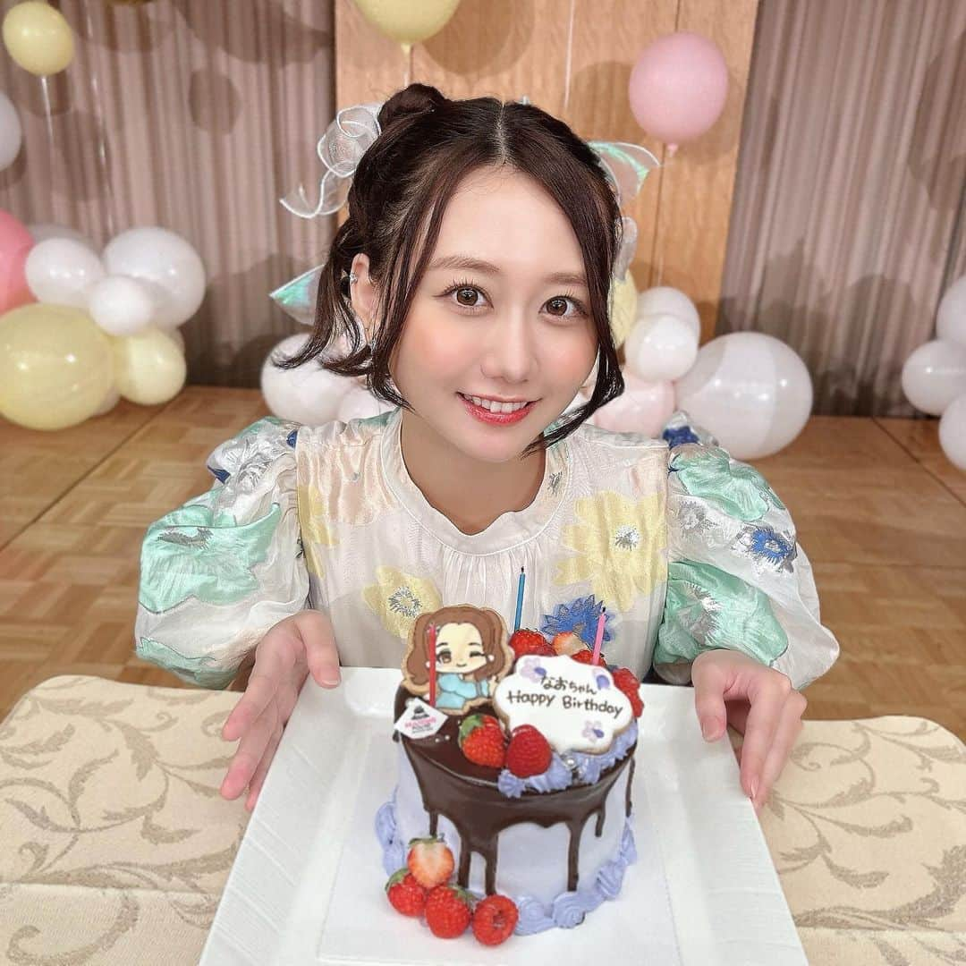 古畑奈和さんのインスタグラム写真 - (古畑奈和Instagram)「⋱Furuhata Nao Birthday2023 ⋰  お昼の部の衣装、可愛すぎる🥹  髪にはたくさんのリボンも つけていただいて バースデーガール演出😏笑  ケーキも最高に美味しくて イベントも皆んなとずっと笑って 最高の1日でした！」10月3日 17時57分 - nao_furuhata