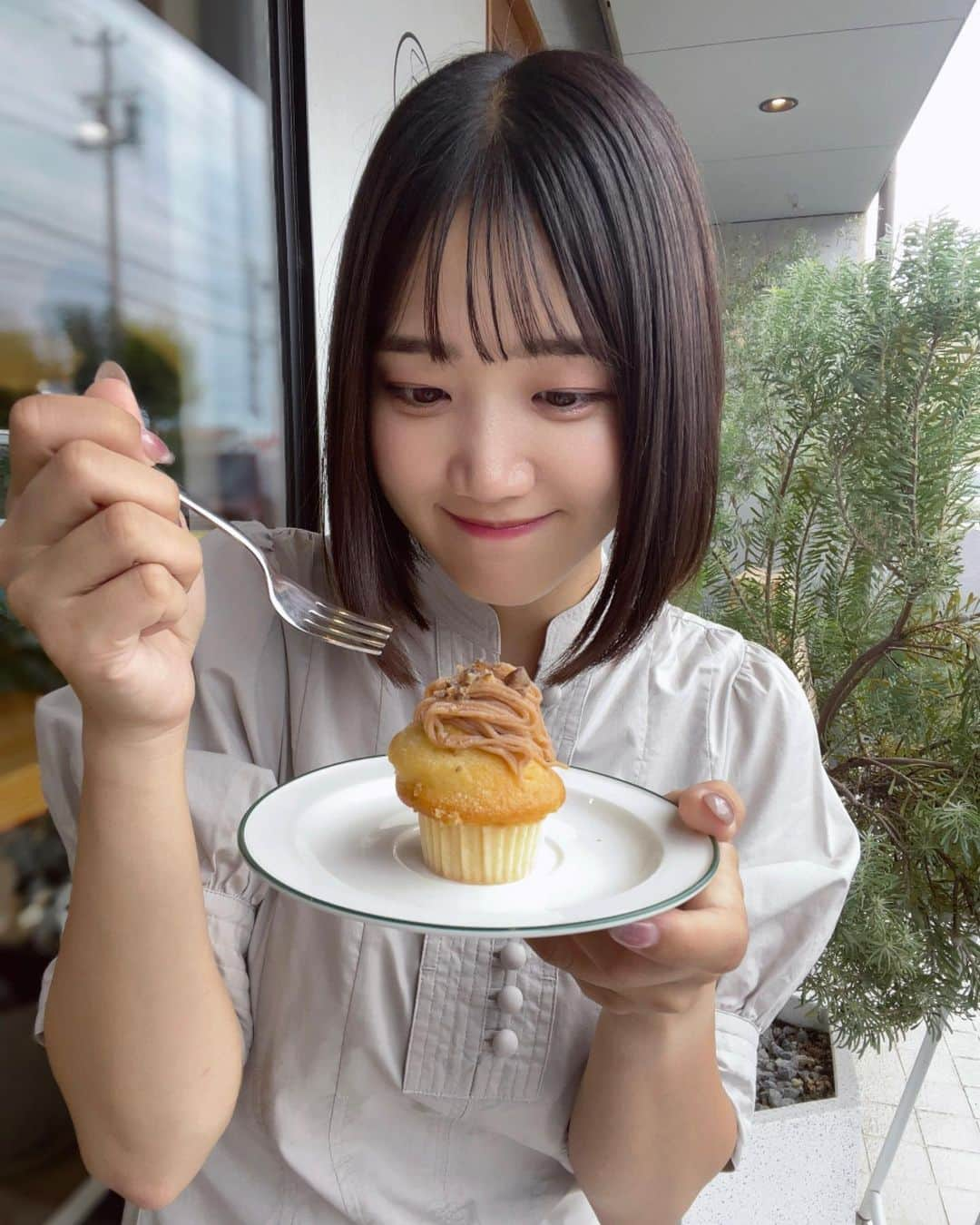 鈴木志歩さんのインスタグラム写真 - (鈴木志歩Instagram)「CALM♡ 食欲の秋ですね🌰🍠 . . . #cafe #calm #muffin  #三重 #三重カフェ  #マフィン #芋スイーツ #芋活」10月3日 18時21分 - shiho_suzu_