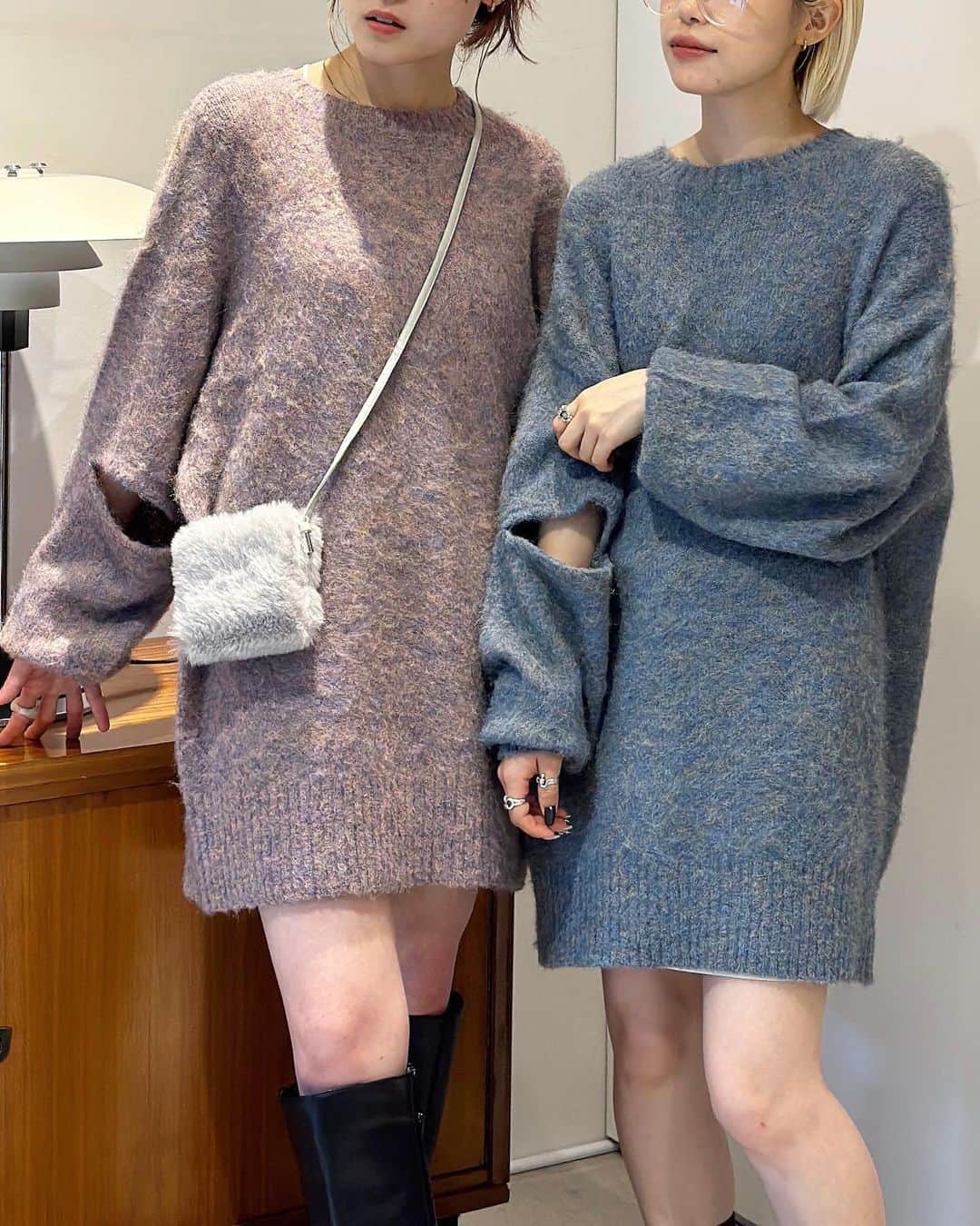 w closetさんのインスタグラム写真 - (w closetInstagram)「【coming soon item】  "フォロワー様限定、先見せアイテム♪" _______________  起毛スリットスリーブプルオーバー ¥5,490 color : グレー　ブルー　ピンク　ブラウン  お袖にカットが入っているのでさりげなく肌見せができ、抜け感がでます♪  ゆるっとしたシルエットが可愛いく、 チクチクしないニット感で着心地も◎ _______________  #wcloset#ダブルクローゼット#wclo_snap#トレンドアイテム#カラーコーディネート#秋ファッション#秋コーディネート#コーディネート#差し色コーデ#秋コーデ#カジュアルコーデ#カラーコーデ#トレンドコーデ#大人カジュアルコーデ#ニット#20代コーデ#ボリューム袖#ニットコーデ#ビックシルエット#ニットコーディネート#ブルーコーデ#ブルーニット#ソックスブーツ#秋靴#ニットワンピース#ニットワンピ#ニットワンピースコーデ#ブラウンコーデ#お揃いコーデ#肌見せコーデ」10月3日 21時00分 - wclosetwearsinc