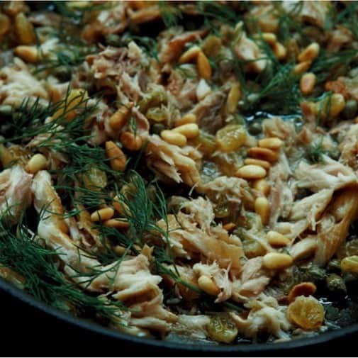 ナイジェラ・ローソンさんのインスタグラム写真 - (ナイジェラ・ローソンInstagram)「#RecipeOfTheDay is Pasta with Mackerel, Marsala and Pine Nuts. I’ve gone for linguine here, but I do think it would be rather wonderful with spelt spaghetti, too!  .  And to get the recipe, click on link in bio. Most of you may know what’s meant by “click on link in bio”, so just skip this bit, but for those who don’t, let me explain: tap on my name right up top, which will take you to a page that has a link on it that says www.nigella.com/instagram. When you click on this link, it will take you to a page of photographs: click on the photograph you want the recipe for – you sometimes have to tap a couple of times for some reason – and you will be taken to it!  . Photograph by @petrinatinslay」10月3日 18時37分 - nigellalawson