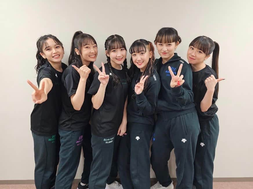 ANGERMEさんのインスタグラム写真 - (ANGERMEInstagram)「. ハロプロダンス学園シーズン 10公開収録イベント 2023  ありがとうございました！ ダンス学園メンバーの生ショーケース&バトル⚡️ いかがでしたか😌？  シーズン10後半は 12月7日(木） 夜11時30分～ 放送予定です💫  #ハロプロダンス学園 #アンジュルム #ANGERME  #佐々木莉佳子 @rikako_sasaki.official #dance #housedance #popdance #breakin」10月3日 18時39分 - angerme_official