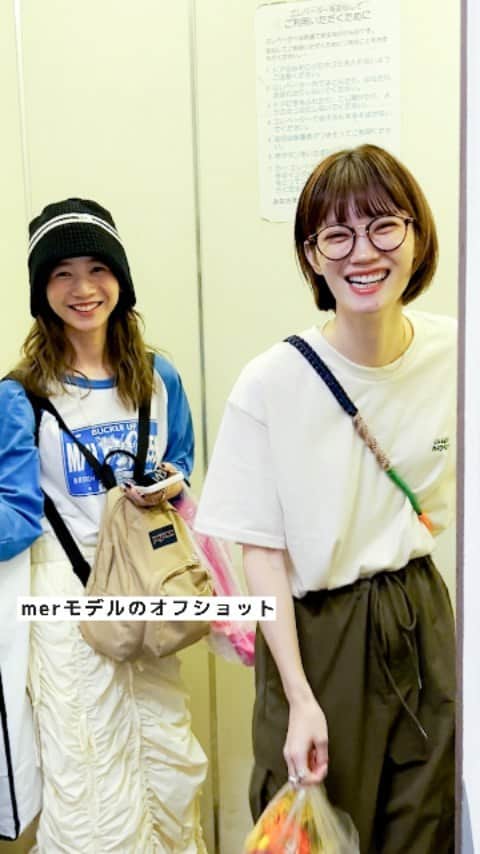 merのインスタグラム：「merは10月も平和です🤭 オフショット♪⁡ ⁡#mer #merweb #merモデル #mer編集部 #オフショ #offshot #オフショット #撮影」