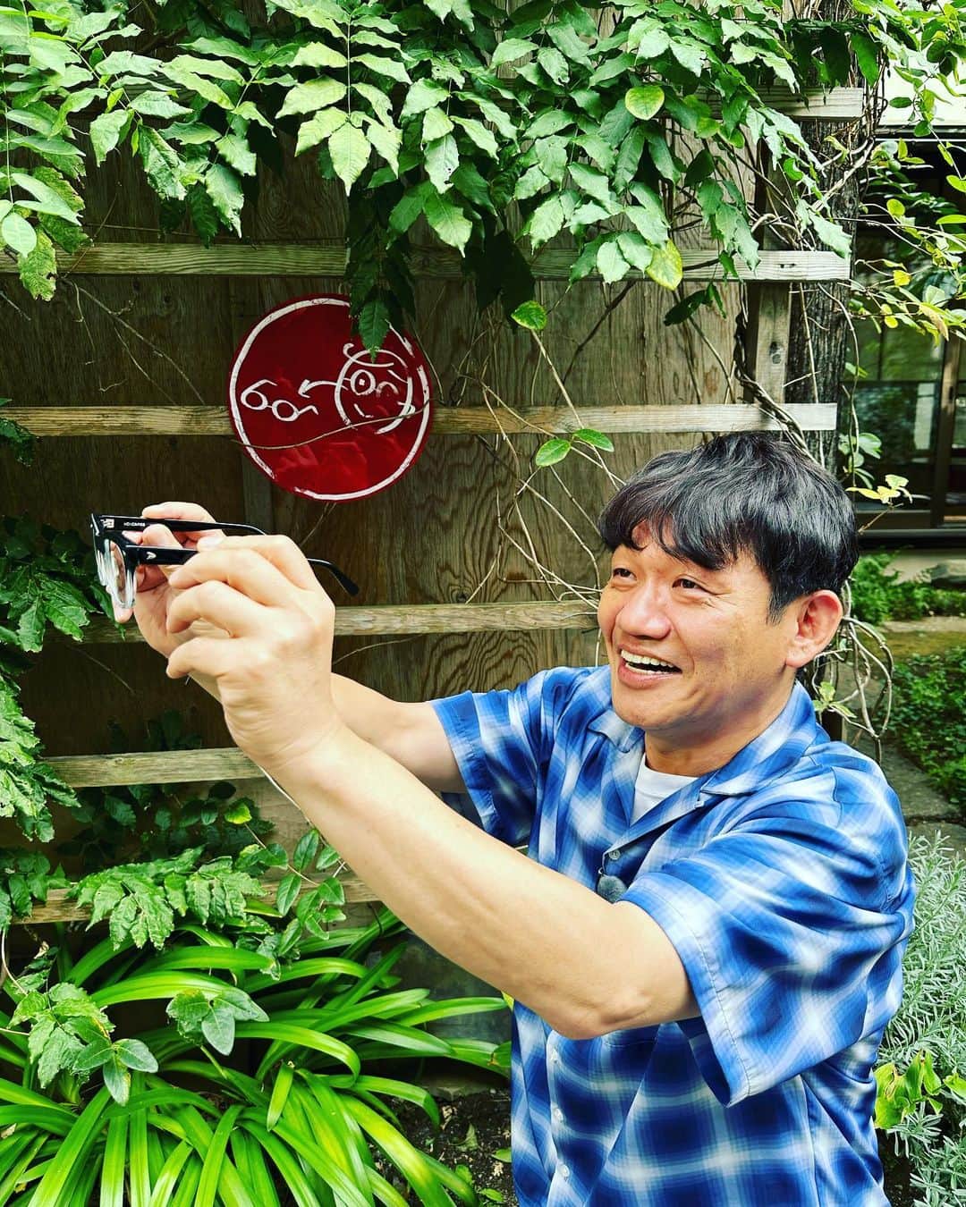 有吉弘行のインスタグラム：「すごい偶然！  #忍法めがね残し」